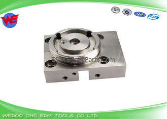 قسمتهای پایین پوش دارنده راهنمای ضد زنگ Fanuc EDM Wear Parts A290-8119-X76 52x42x33.5