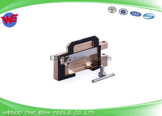 X186C819H01، X186C819H02 درب نگهدارنده راهنما پایین DBJ6900 Mitsubishi X054D943H01