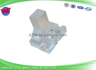 A290-8119-Z783 Fanuc EDM آکریلیک پایه سیلندر CYLINDER BASE 42 * 43 * 29.6MM