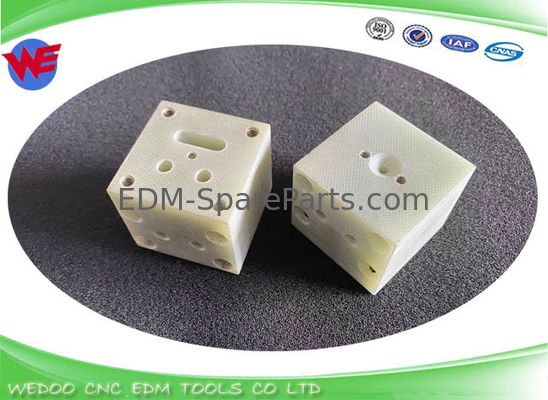 A290-8101-X509 صفحه ایزولیاتور بالا قطعات Fanuc EDM A-C سری 40*40*34