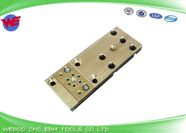 DCH9400 قطعات EDM X055C630G54 نگهدارنده قالب پایینی Mitsubishi DBG4900 X262D527H01